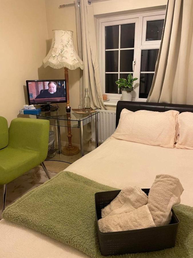 Cozy Homestay Croydon Esterno foto